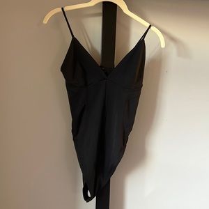 NWOT: Good American Bodysuit color black size 2